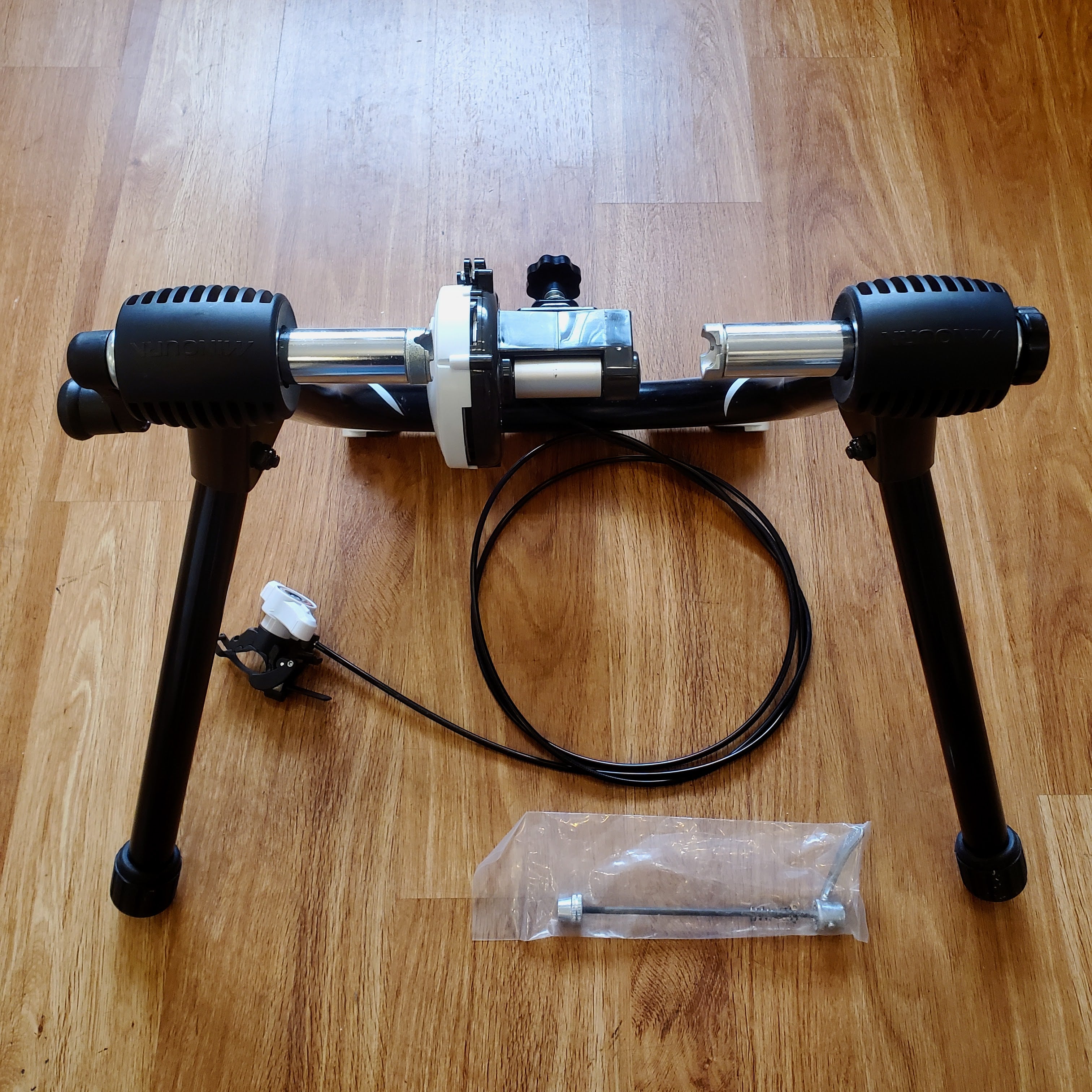 Open Box Minoura Magride-60R Magnetic Trainer w-Remote