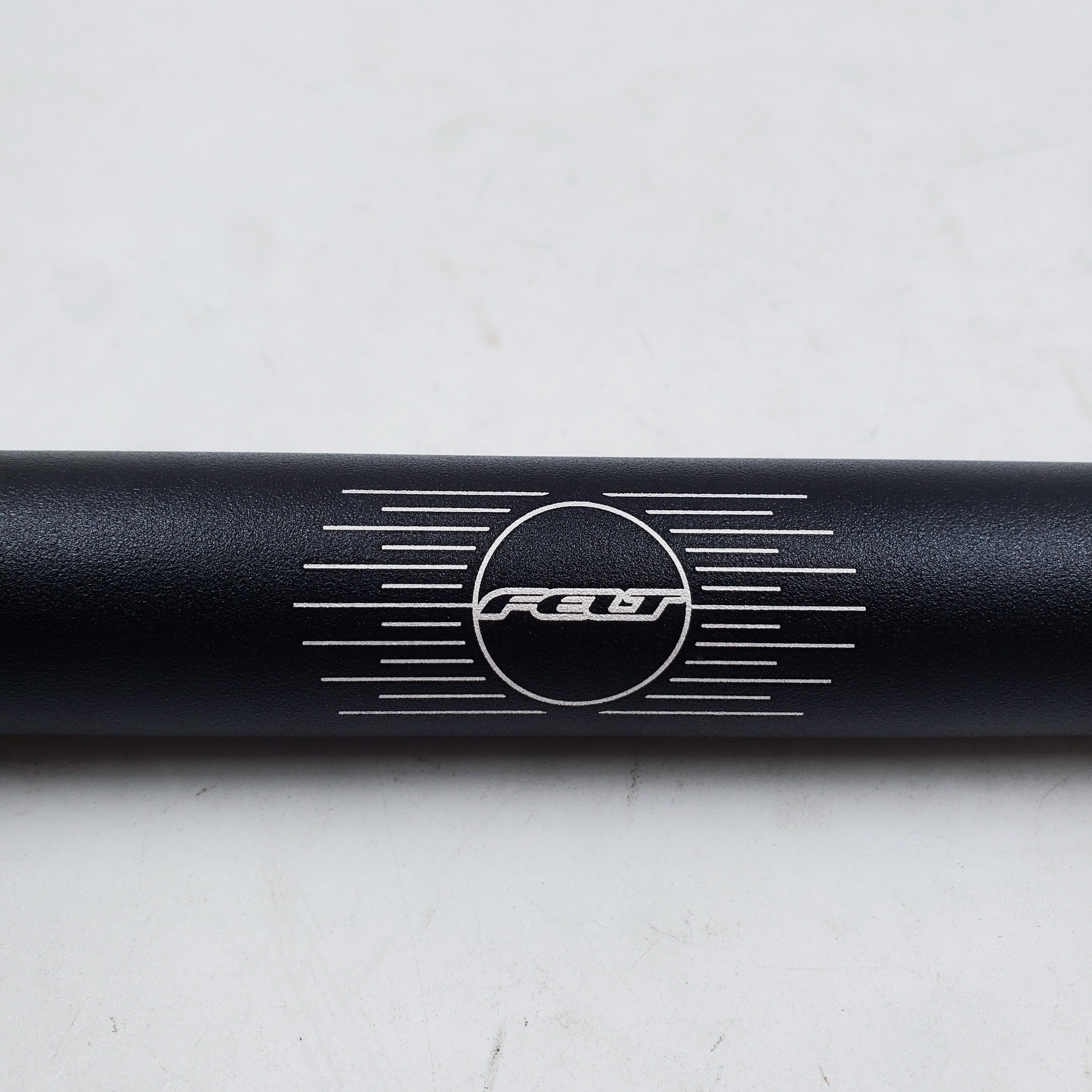 Open Box Felt Bullhorn Bar Black 26mm 400mm