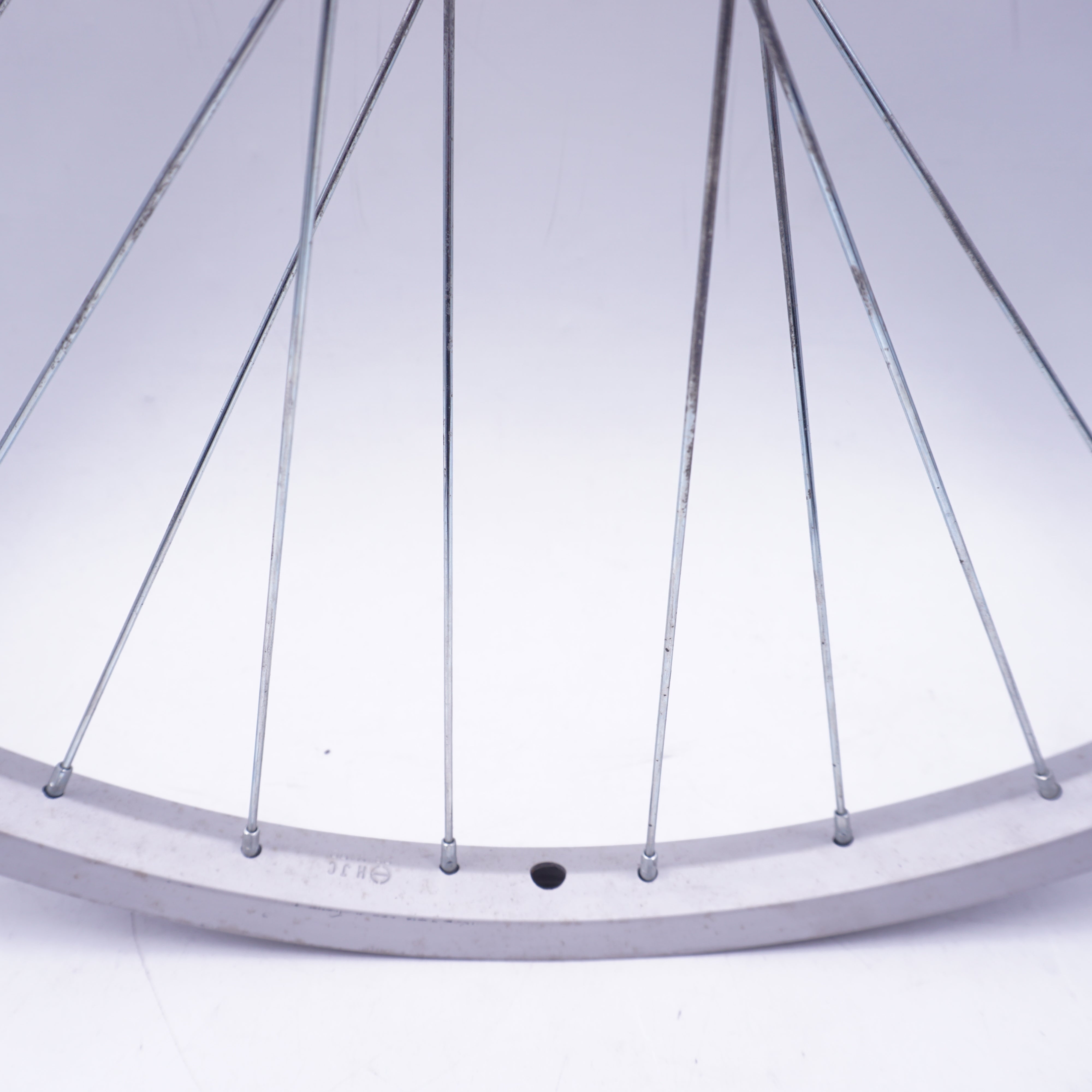 Open Box 26-inch Blemished FRONT Aluminium 9x100 QR Disc Mountain Bike Wheel