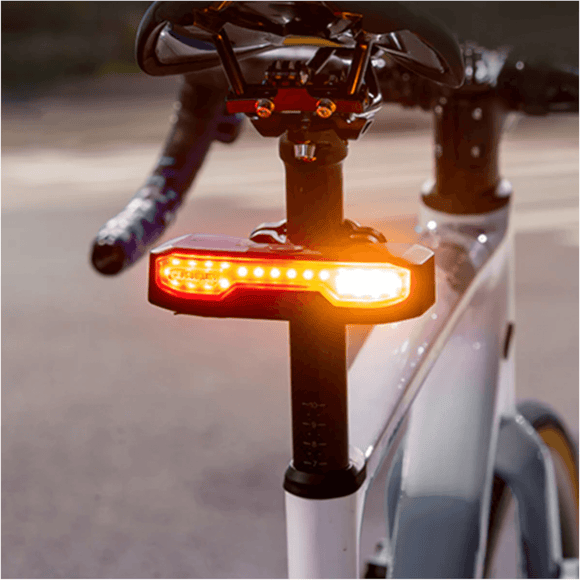 Ravemen NT101 Smart Bike Tail Light With Horn and Turn Signals