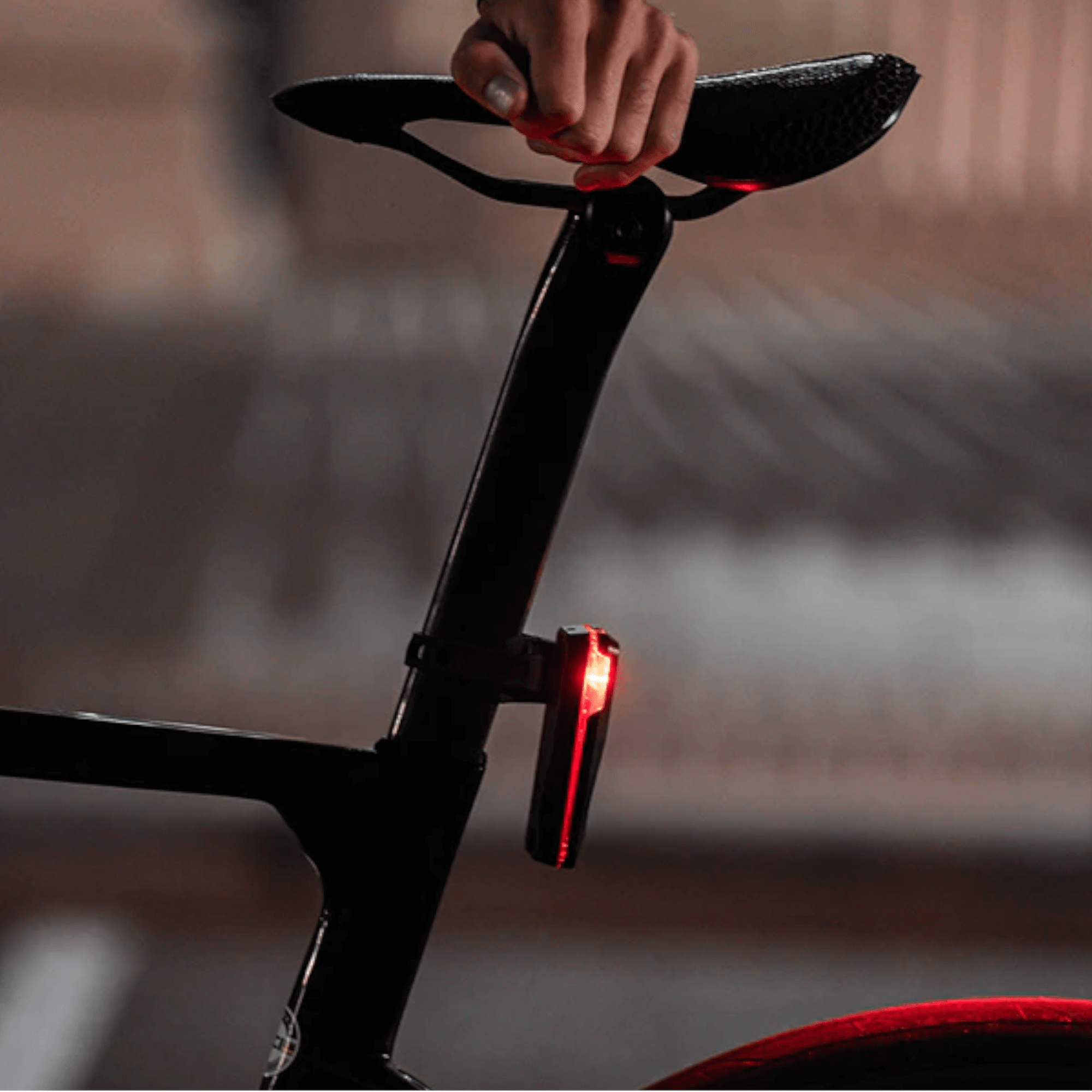 Ravemen NT201 Smart Tail light with Integrable Bike Radar | The