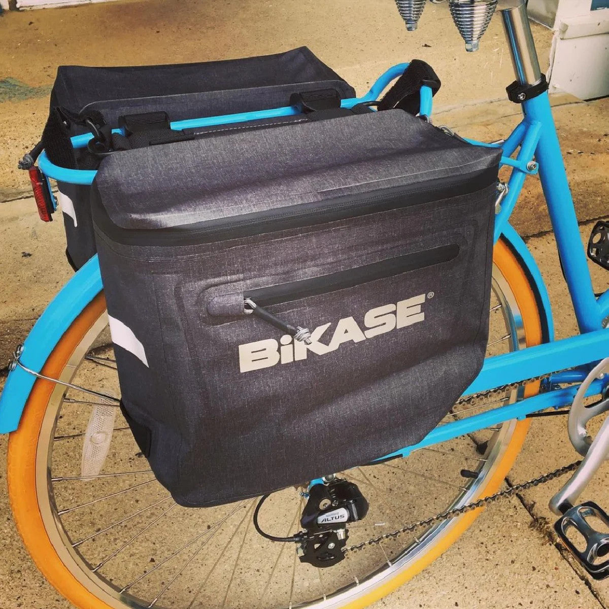 BiKase Urbanator Adjustable Bike Rear Panniers - Pair 1500ci