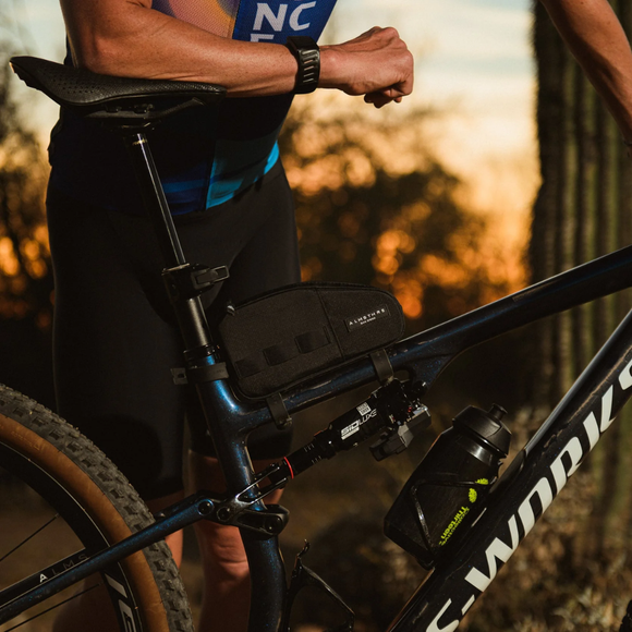 ALMSTHRE Reverse Top Tube Bag 0.55L Midnight Black