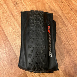 This is a photo of our Kenda Saber Pro Folding Tire 27.5x2.05"