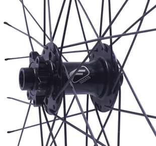 29" Black WTB ST i23 Disc Thru Axle Tubeless Front Wheel - The Bikesmiths