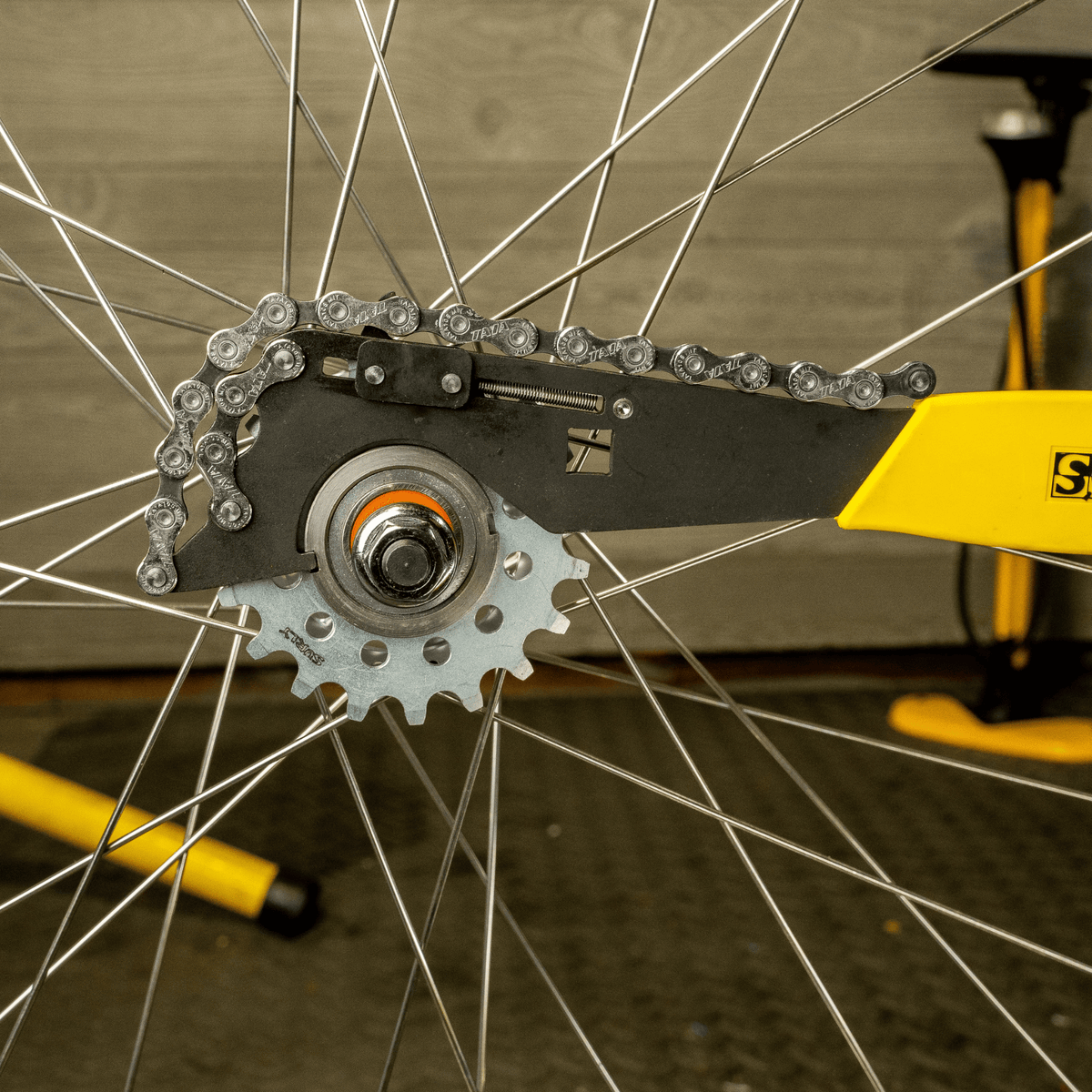 Pro Chain Ril Pedros Pro Chain Whip II | The Bikesmiths