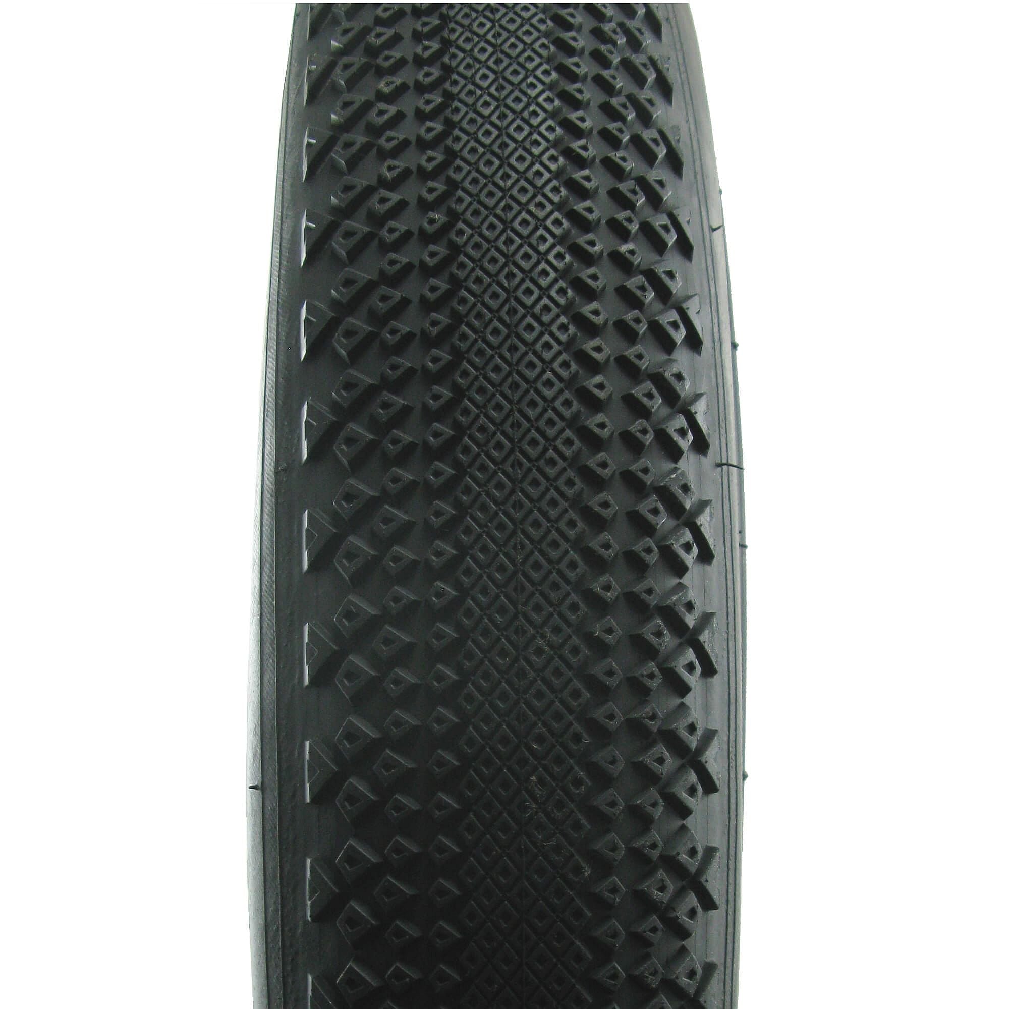 Tread of the Arisun Big Smoothy Wire Bead Tire 26x4.0 fat tire